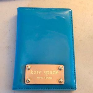 Kate Spade Passport holder NWT